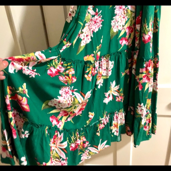 Vibrant ‘boho meets sexy” dress! - Picture 4 of 5